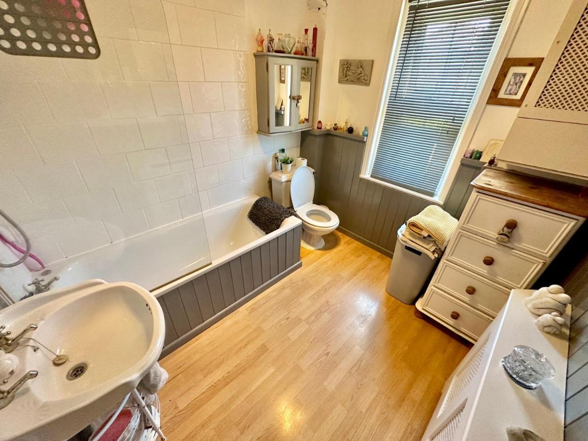 Garden Cottage - 3 Bedroom Close To Town And Beach Bournemouth Exterior foto