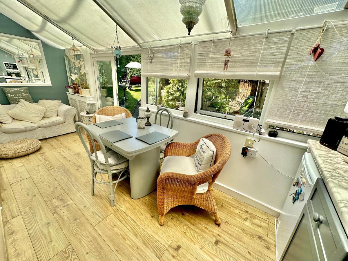 Garden Cottage - 3 Bedroom Close To Town And Beach Bournemouth Exterior foto